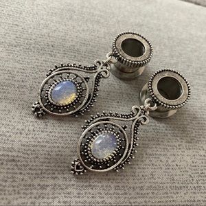Ear tunnels plug piercing jewelry teardrop pendant